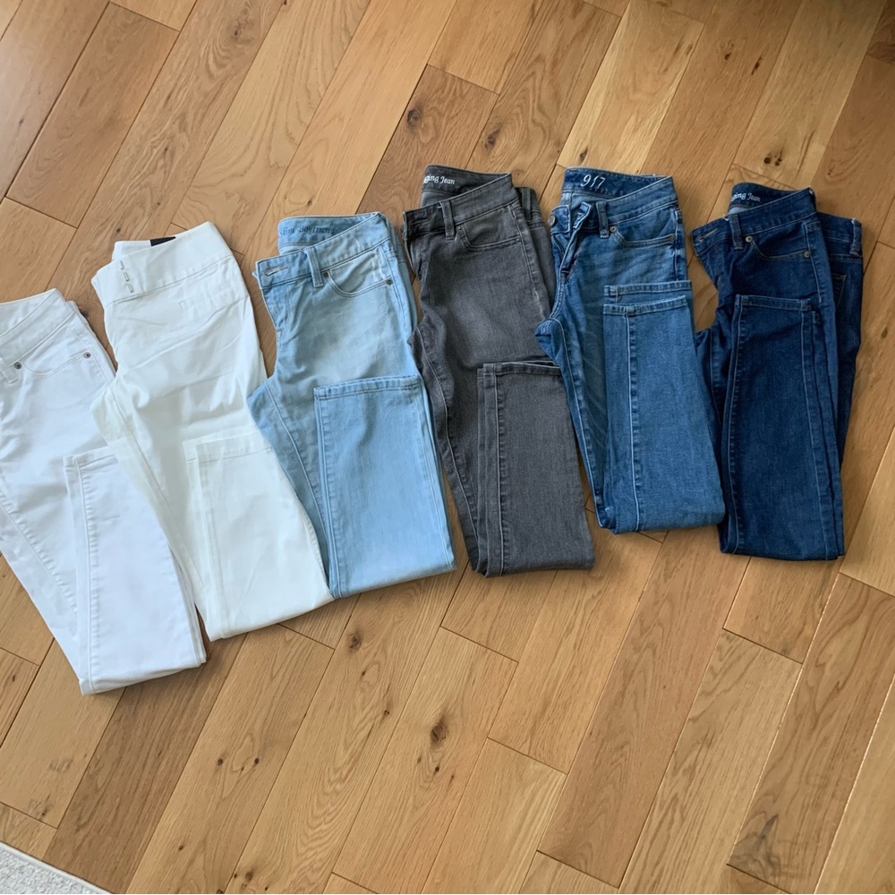 The Limited Jean/Leggins Lot; perfect condition; medium rise; all size 2